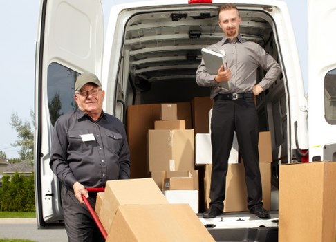 Secure storage solutions for commercial moves